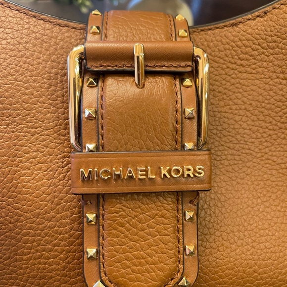 Michael Kors brown leather bag - Picture 2 of 3